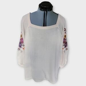 The Pioneer Woman Knitted Top Women's 3X Cream W/ Floral embroidary Square Neck